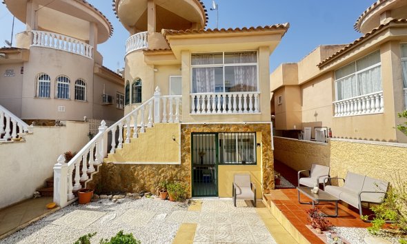 Villa / House - Resale - Orihuela Costa - Villamartín