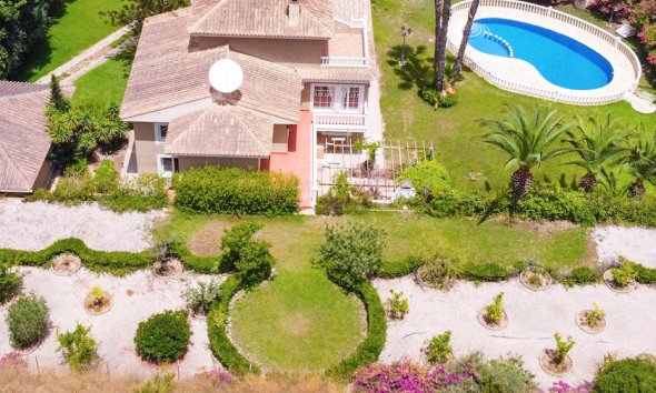Villa / House - Resale - Orihuela Costa - Villamartín