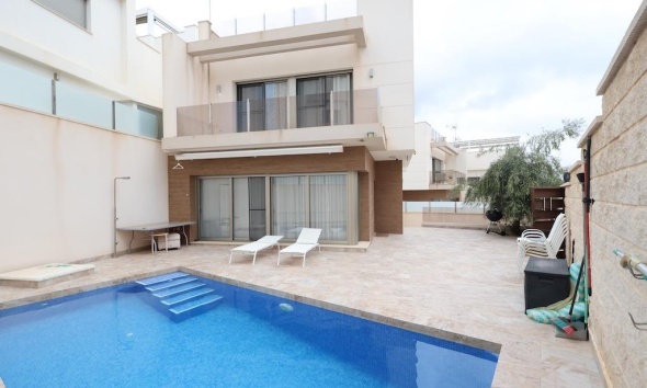 Villa / House - Resale - Orihuela Costa - Villamartín