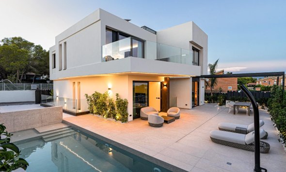 Villa - Obra nueva - Benidorm - Pueblo Levante