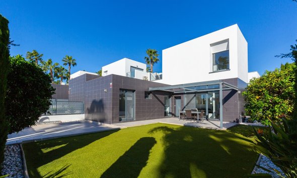 Villa - Resale - Algorfa - La Finca Golf