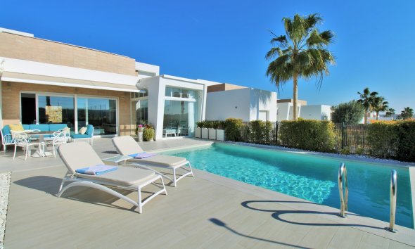 Villa - Resale - Algorfa - La Finca Golf