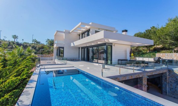 Villa - Resale - Las Colinas - Las Colinas Golf