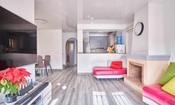 Villa - Resale - Los Montesinos - La Herrada