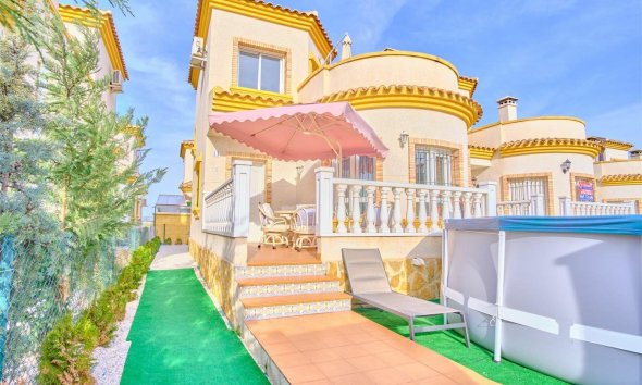 Villa - Resale - Los Montesinos - La Herrada