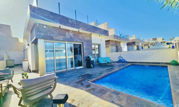 Villa - Resale - Orihuela Costa - AA-35618