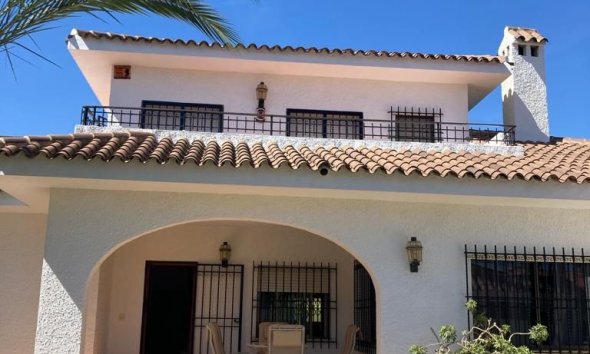 Villa - Resale - Orihuela Costa - Cabo Roig