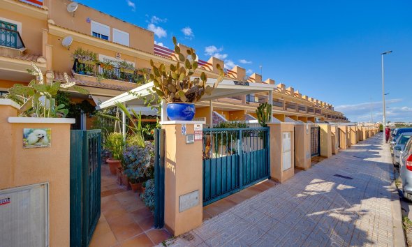 Villa - Resale - Orihuela Costa - Playa Flamenca