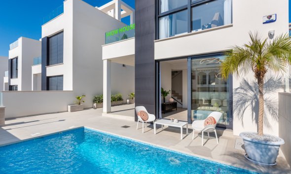 Villa - Resale - Orihuela Costa - Punta Prima