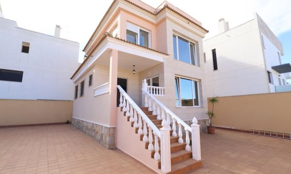 Villa - Resale - Orihuela Costa - Villamartín-Las Filipinas