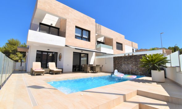 Villa - Resale - Orihuela Costa - Villamartín