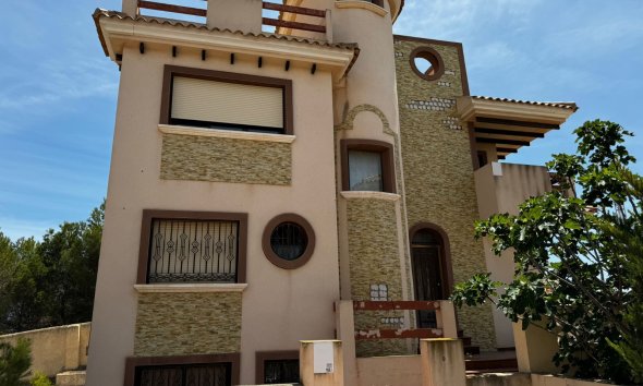 Villa - Resale - Orihuela Costa - Villamartín