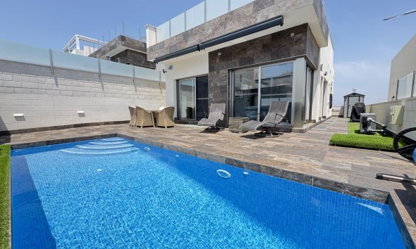 Villa - Resale - Orihuela Costa - Villamartin