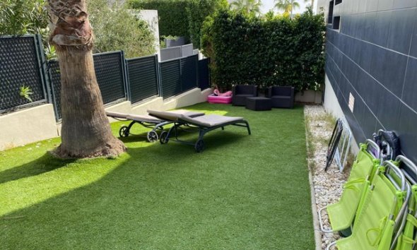 Villa - Resale - Orihuela Costa - Villamartin