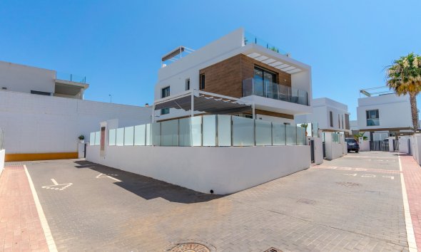 Villa - Resale - Orihuela Costa - Villamartín
