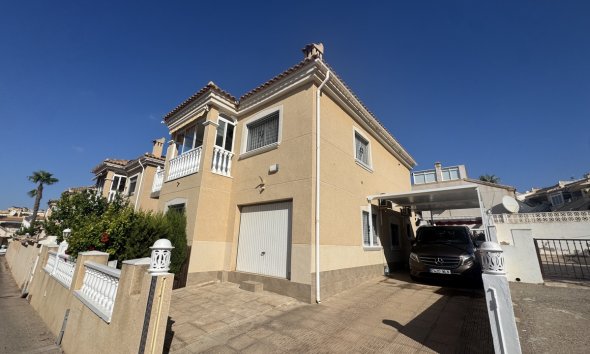 Villa - Resale - Orihuela Costa - Villamartin