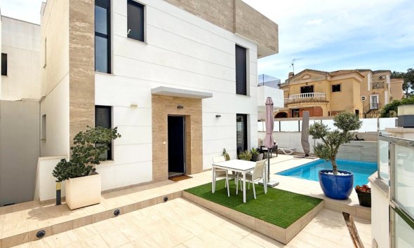 Villa - Resale - Orihuela Costa - Villamartín
