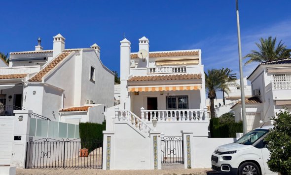 Villa - Resale - Orihuela - Villamartin