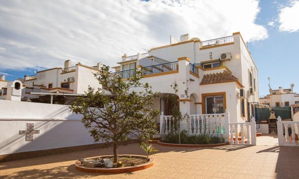 Villa - Resale - Torrevieja - Centro