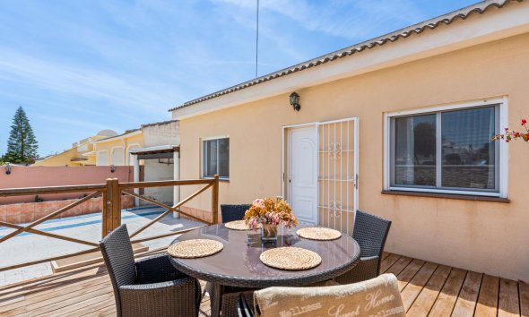 Villa - Resale - Torrevieja - Torrevieja