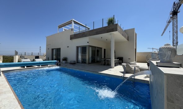 Villa - Resale - Villamartin - Villamartin