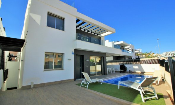 Villa - Resale - Villamartin - Villamartín