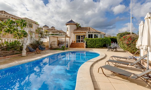 Villa - Resale - Villamartin - Villamartin