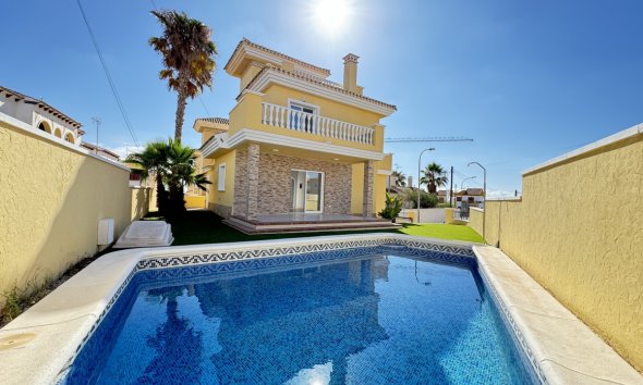 Villa - Resale - Villamartin - Villamartin