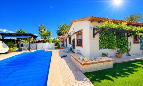 Villa - Reventa - Orihuela Costa - AA-39719