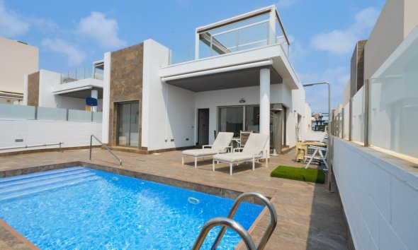 Villa - Reventa - Orihuela Costa - La Zenia