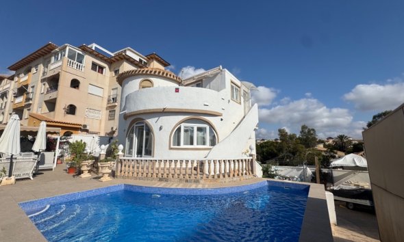 Villa - Reventa - Orihuela Costa - La Zenia