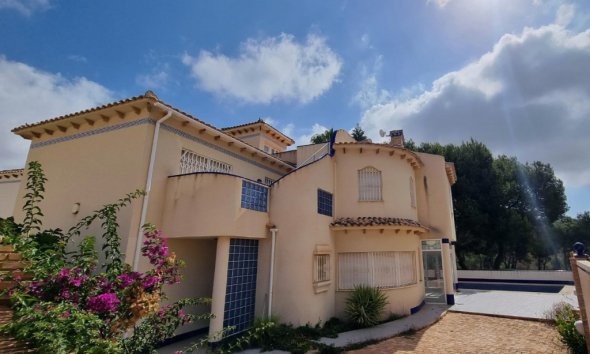 Villa - Reventa - Orihuela Costa - Las Ramblas