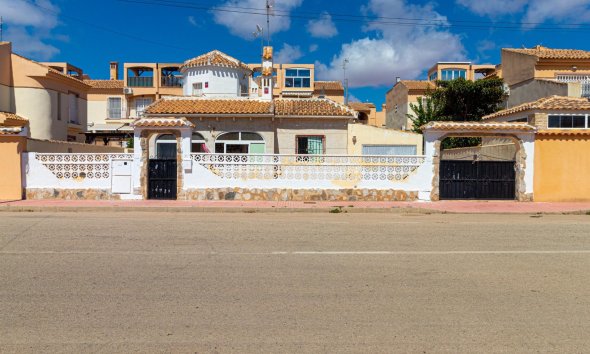 Villa - Reventa - Orihuela Costa - Los Almendros-La Florida