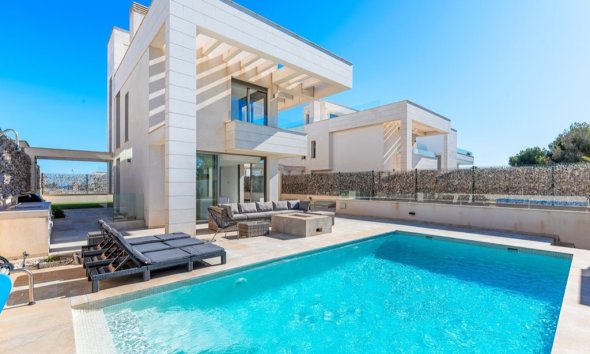 Villa - Reventa - Orihuela Costa - SA-44873