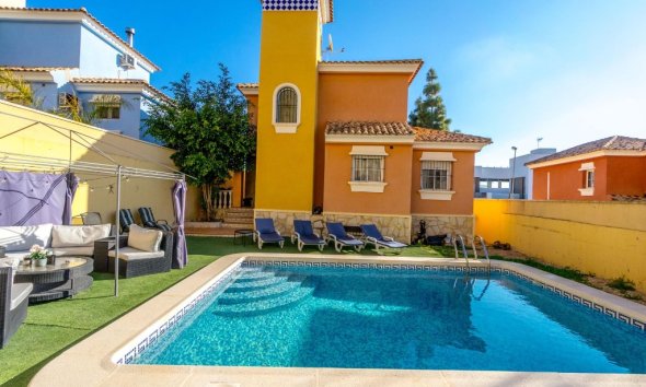 Villa - Reventa - Orihuela Costa - Villamartin