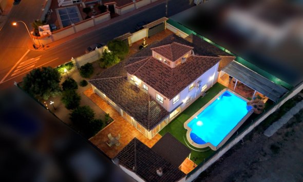 Villa - Reventa - Torrevieja - El chaparral