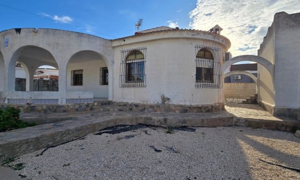 Villa - Reventa - Torrevieja - MR-40028