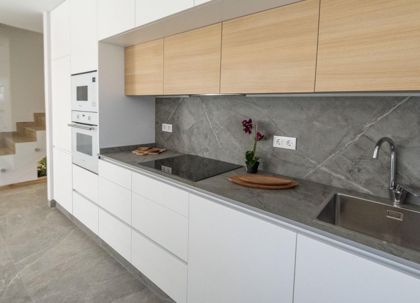 WHITE GOODS - VILLA IN PILAR DE LA HORADADA ON THE GOLF COURSE