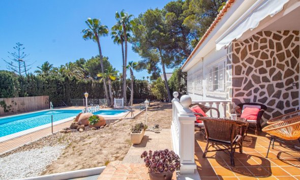 Willa - Rynek Wtórny - Torrevieja - Los balcones