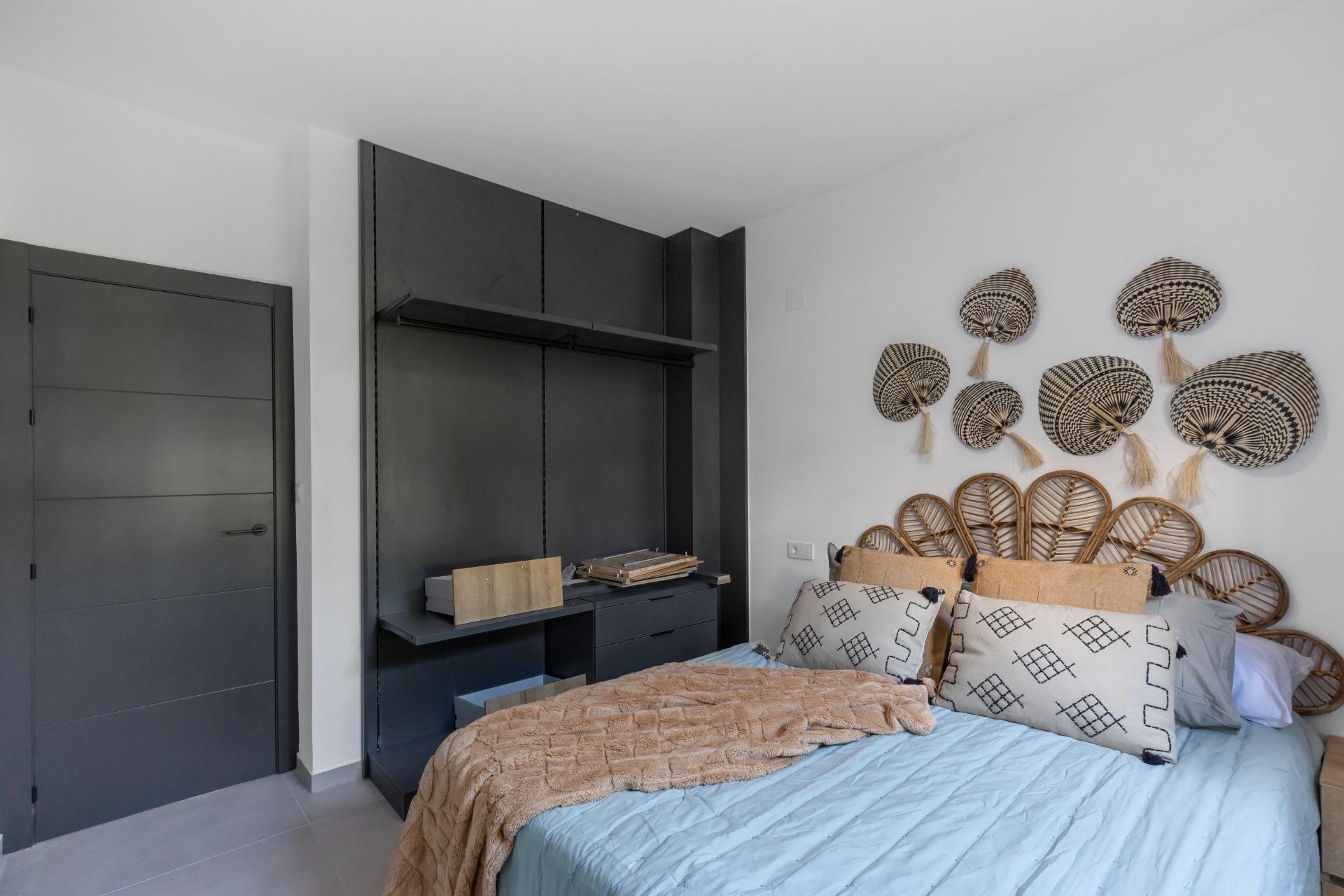 Wynajem długoterminowy - Bungalow / Domek parterowy - Torrevieja - Zona los Frutales