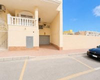 Wynajem długoterminowy - Parking - Torrevieja - Centro