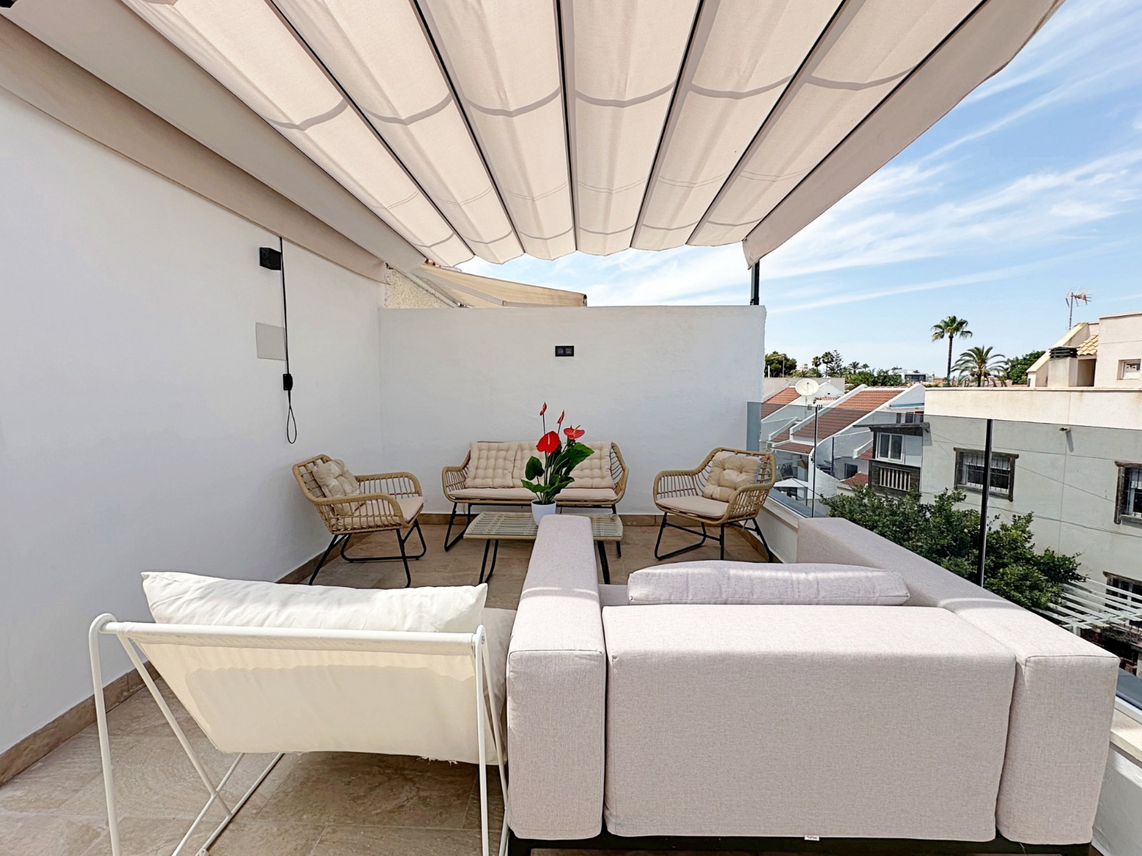 Adosado · Reventa - Torrevieja · Alicante · España Adosado · Reventa - Torrevieja · Alicante · España