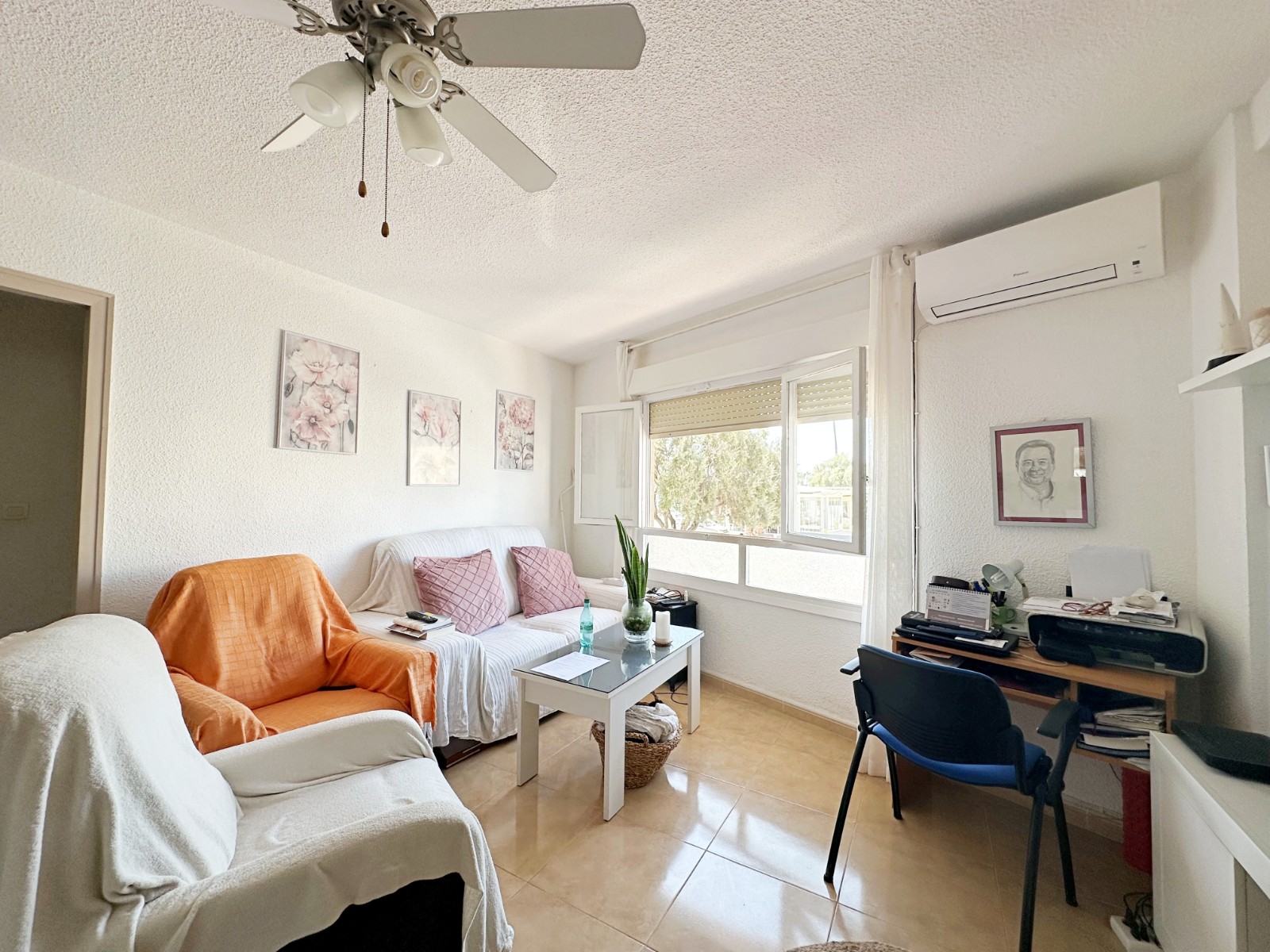 Apartamento · Reventa - Torrevieja · Alicante · España Apartamento · Reventa - Torrevieja · Alicante · España