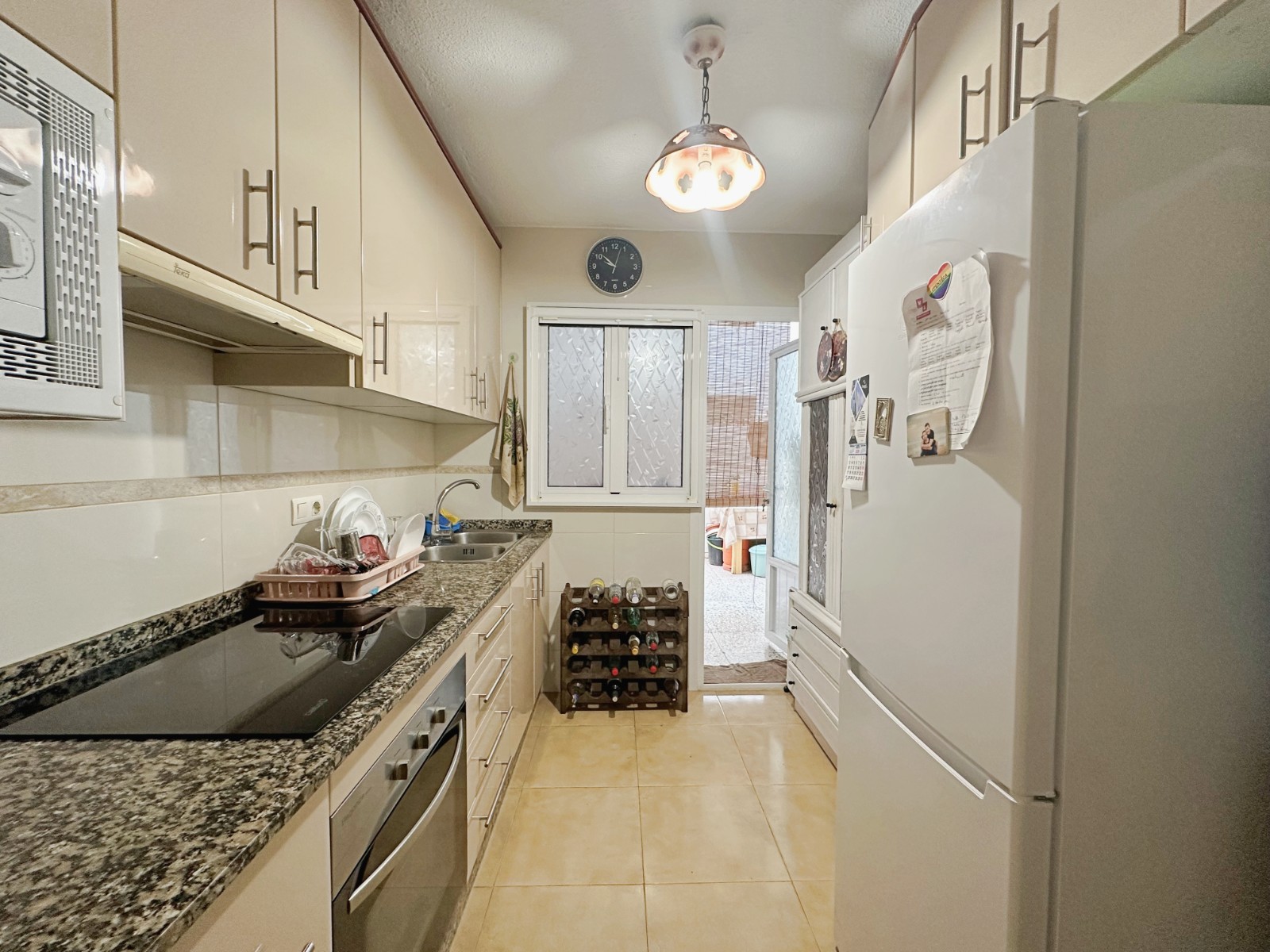 Apartamento · Reventa - Torrevieja · Alicante · España Apartamento · Reventa - Torrevieja · Alicante · España
