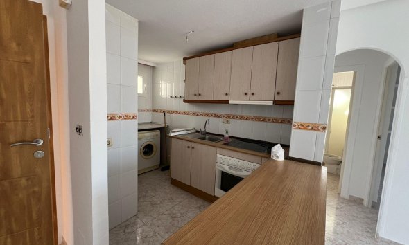 Resale - Apartment - Torrevieja - Estacion de autobuses