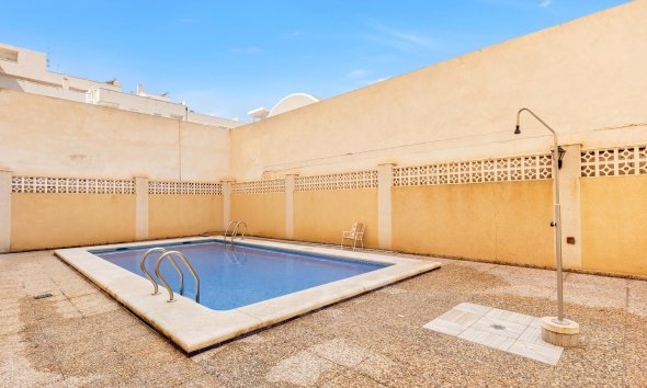 Resale - Apartment - Torrevieja - El molino