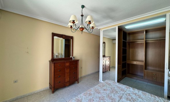 Resale - Apartment - Torrevieja - Habaneras