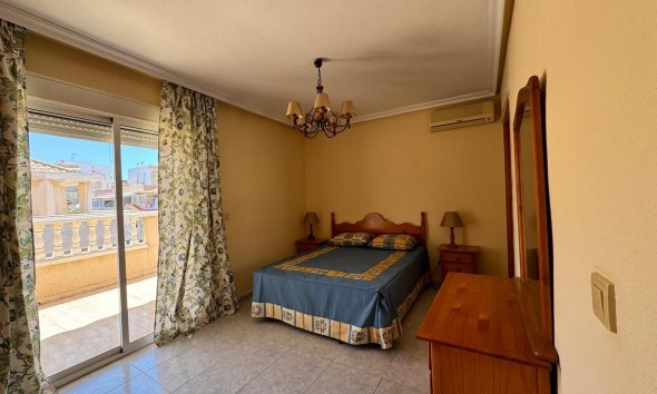 Resale - Apartment - Torrevieja - Habaneras