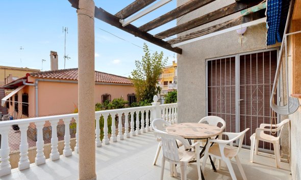 Resale - Villa - Torrevieja - Nueva Torrevieja