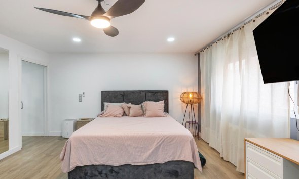 Resale - Apartment - Torrevieja - Centro